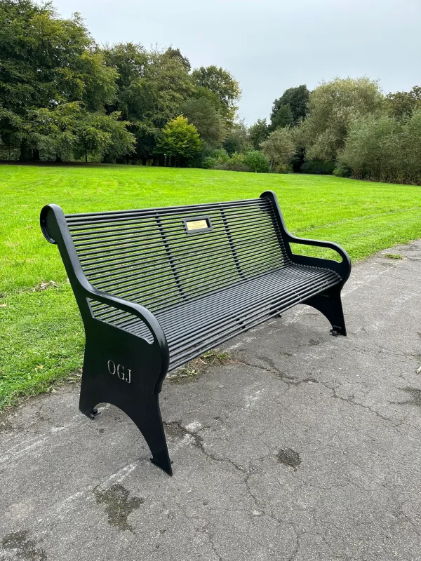 Handcrafted Personalised Memorial Bench | Solid steel Construction | Custom Brass Name Plates And Wording